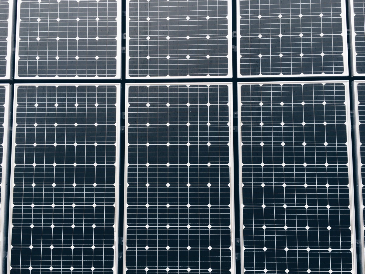 Comprendre les réglementations pour l'installation de panneaux solaires en France