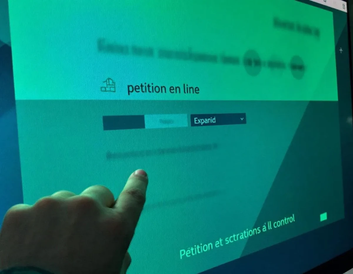 Pétition en ligne et contrôle de l'identité des signataires